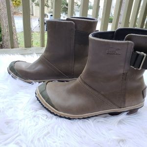 Sorel Leather Pull on Boots